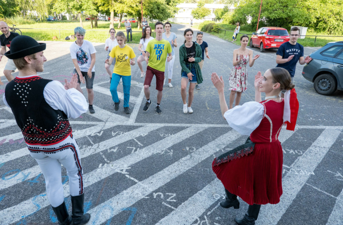 MS folk dance, Vývrtka