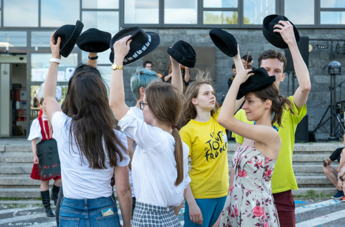 MS folk dance, Vývrtka