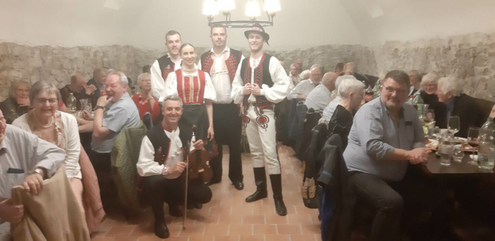 MS folk dance, Vývrtka
